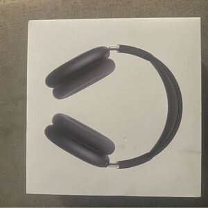 Apple Over-Ear Headphones in Black